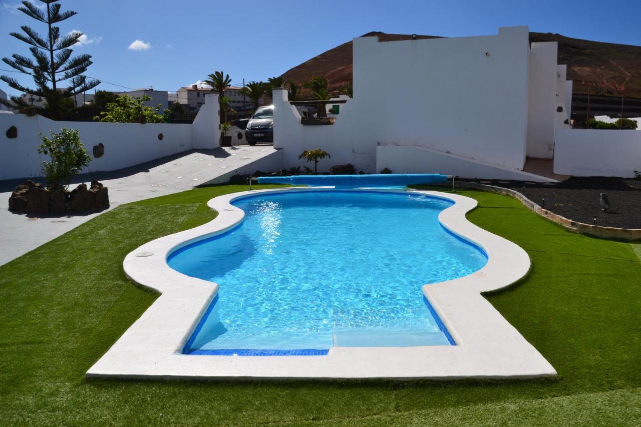 Villa Eva Тинахо Экстерьер фото