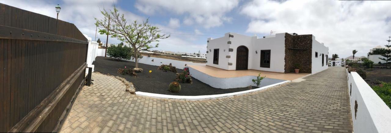 Villa Eva Тинахо Экстерьер фото