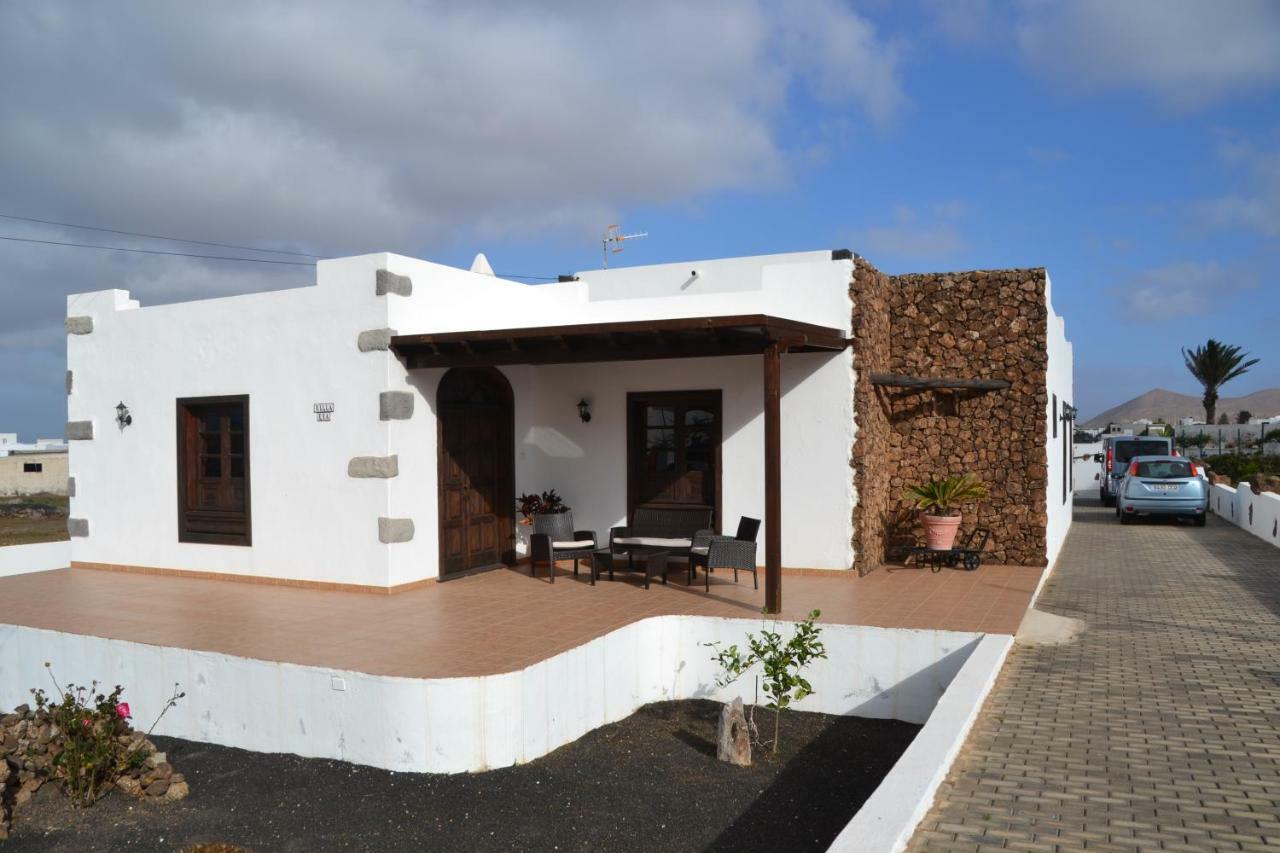 Villa Eva Тинахо Экстерьер фото